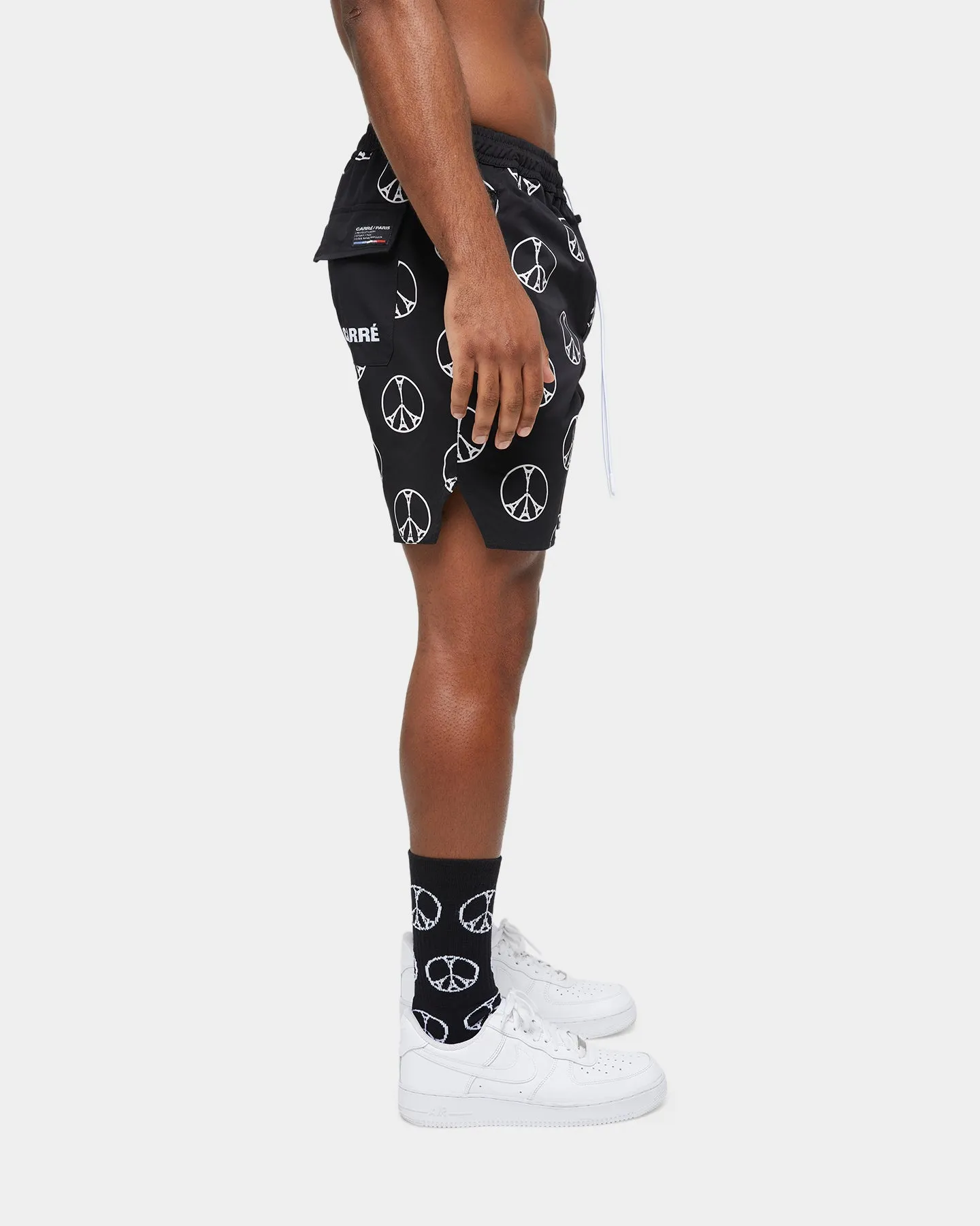 Carre Peace All Over Hardi Shorts Black