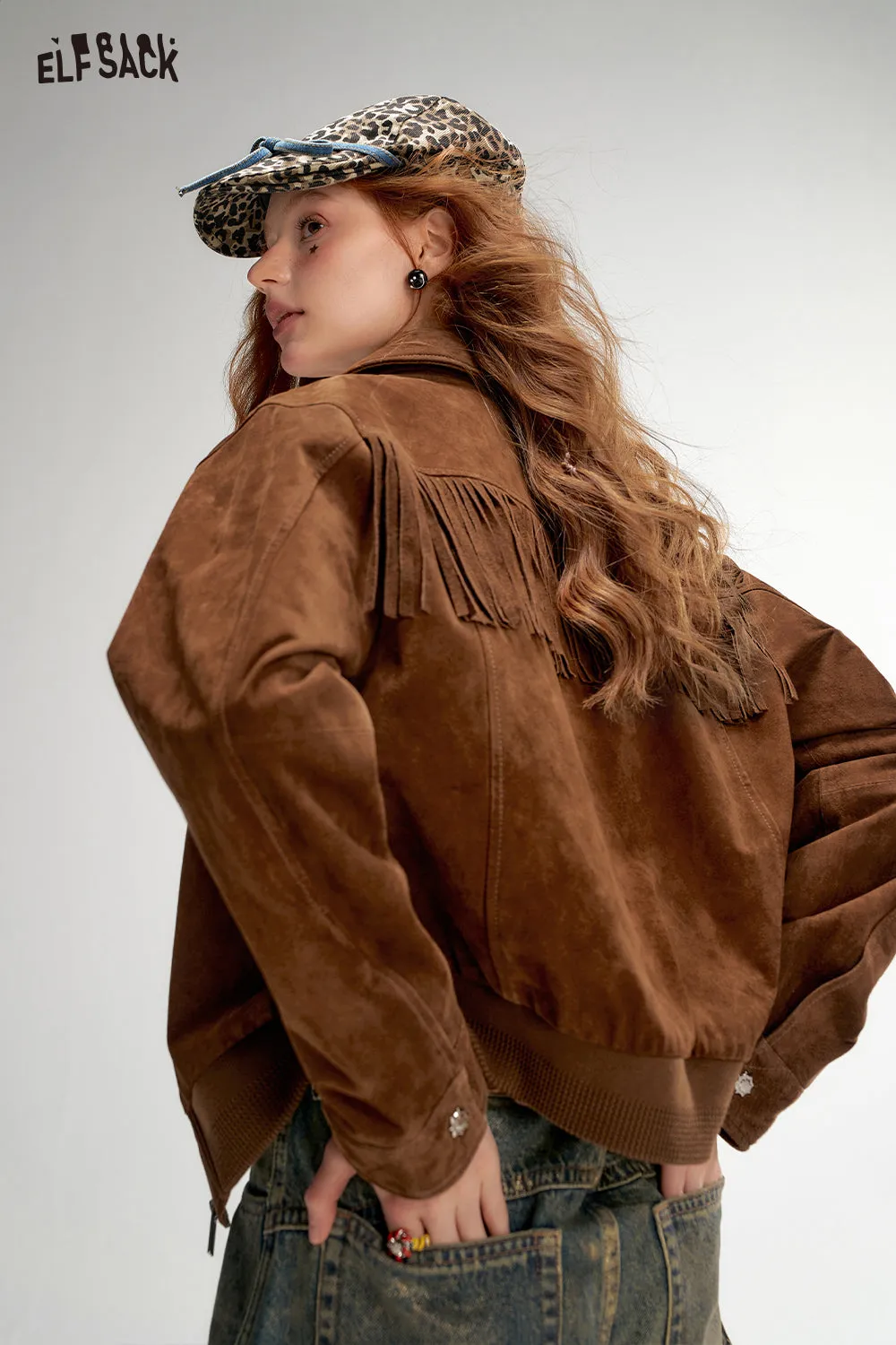 ELFSACK 2024 Autumn New Arrivals Retro Brown Short Jacket for Women American Style with Fringe and Studded Design