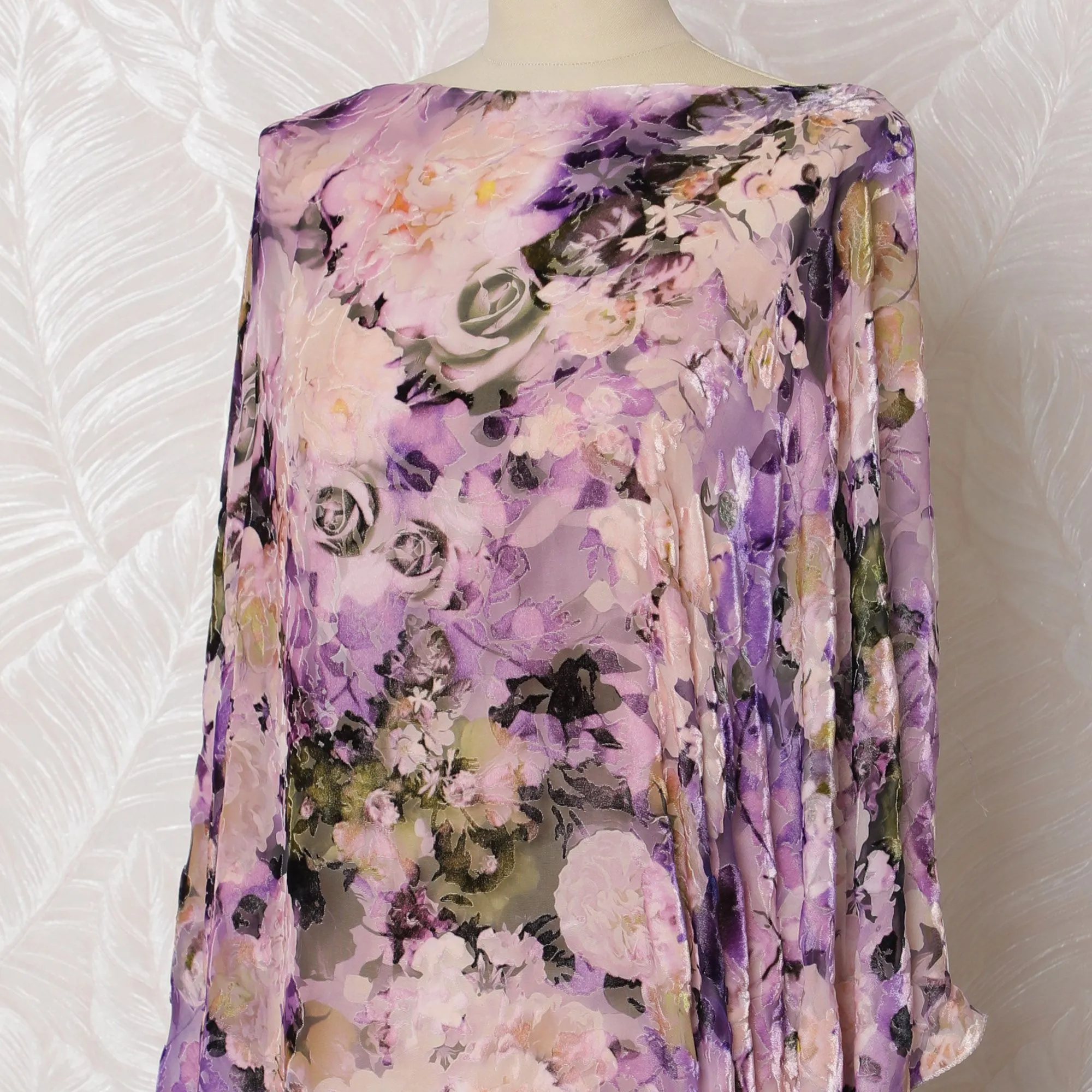 Lavender Garden Silk Chiffon Velvet Dirac Fabric - 140cm Wide - Italian Crafted - 3.5 Meters Piece -D18291