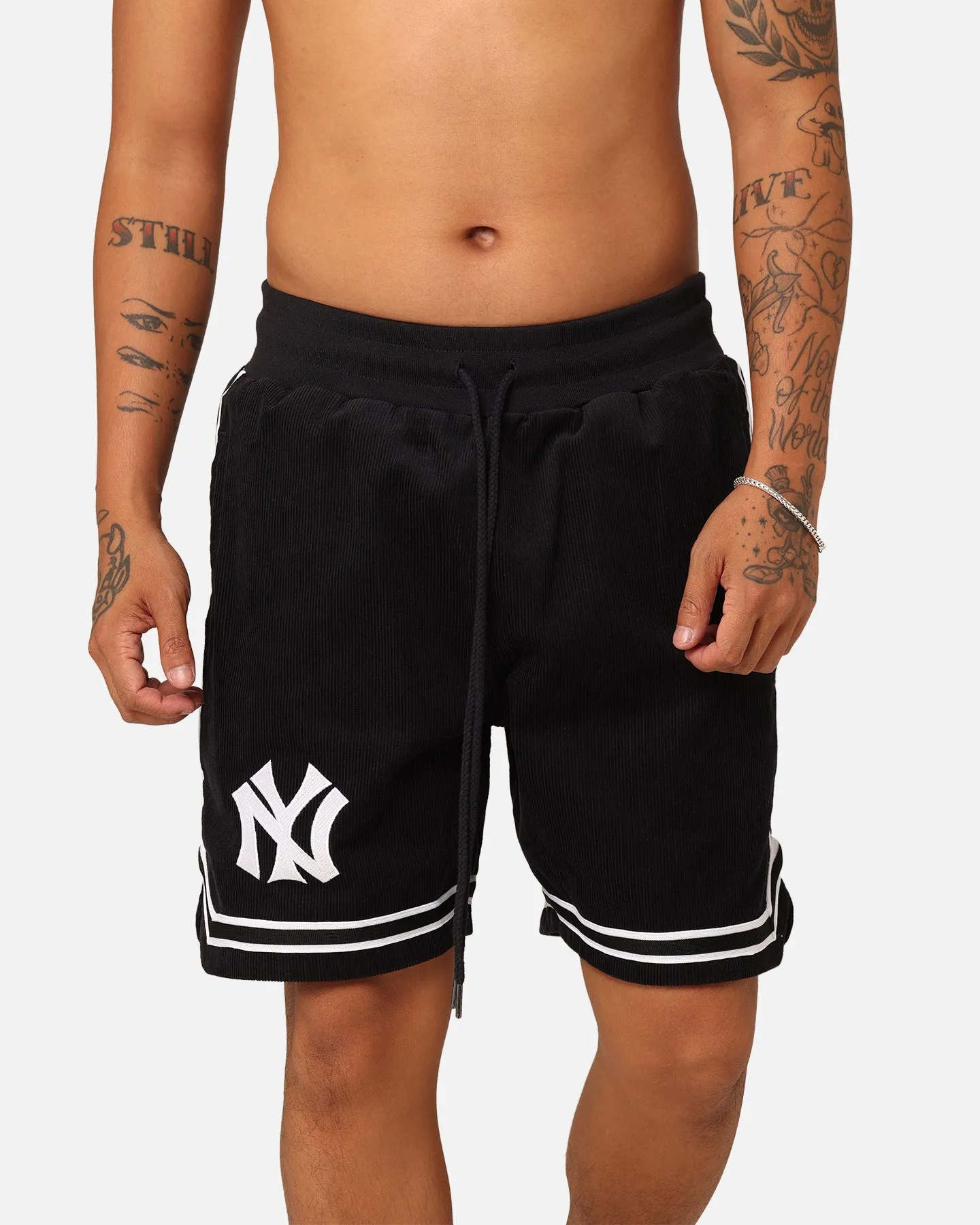 New Era New York Yankees Archive Corduroy Shorts OTC