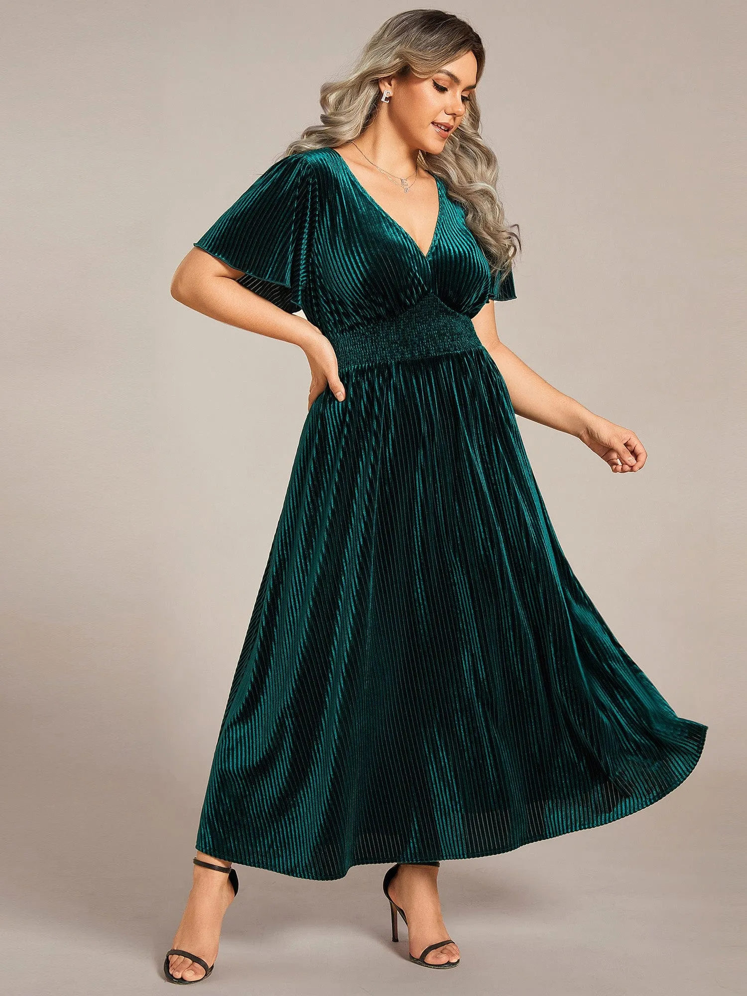 Plus Size A-line V-Neck Short Sleeve Pleated Velvet Fall Wedding Guest Dress