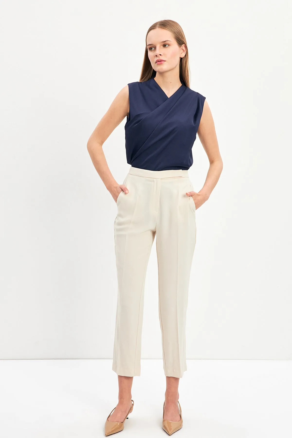 Setre Slim Fit Solid Trousers Beige